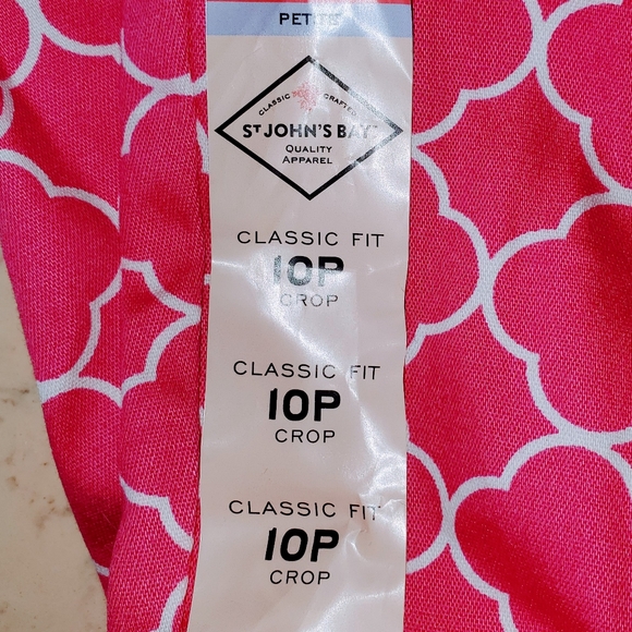 ST. JOHN'S BAY "Secretly Slender" Petite Crop Capri - Picture 7 of 10